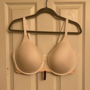 Adore Me White Annabelle Contour Plus Underwire Bra Pink Lace Trim Size 42DD